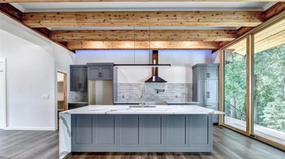 Kitchen lighting Photo